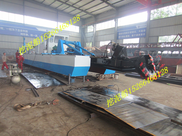 日照绞吸式挖泥船